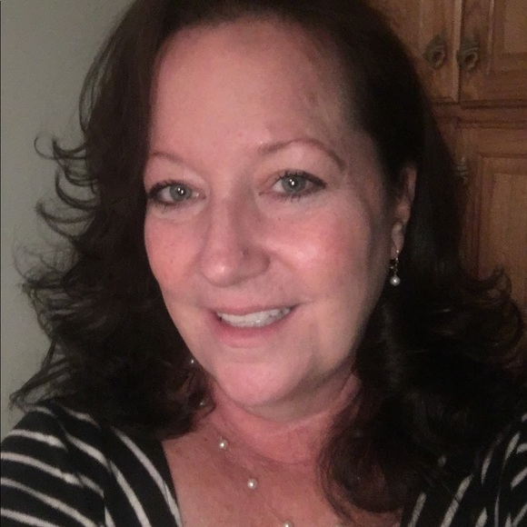 Meet your Posher, Denise - Picture 1 of 1